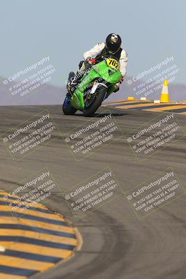 media/Oct-08-2023-CVMA (Sun) [[dbfe88ae3c]]/Race 3 Amateur Supersport Middleweight/